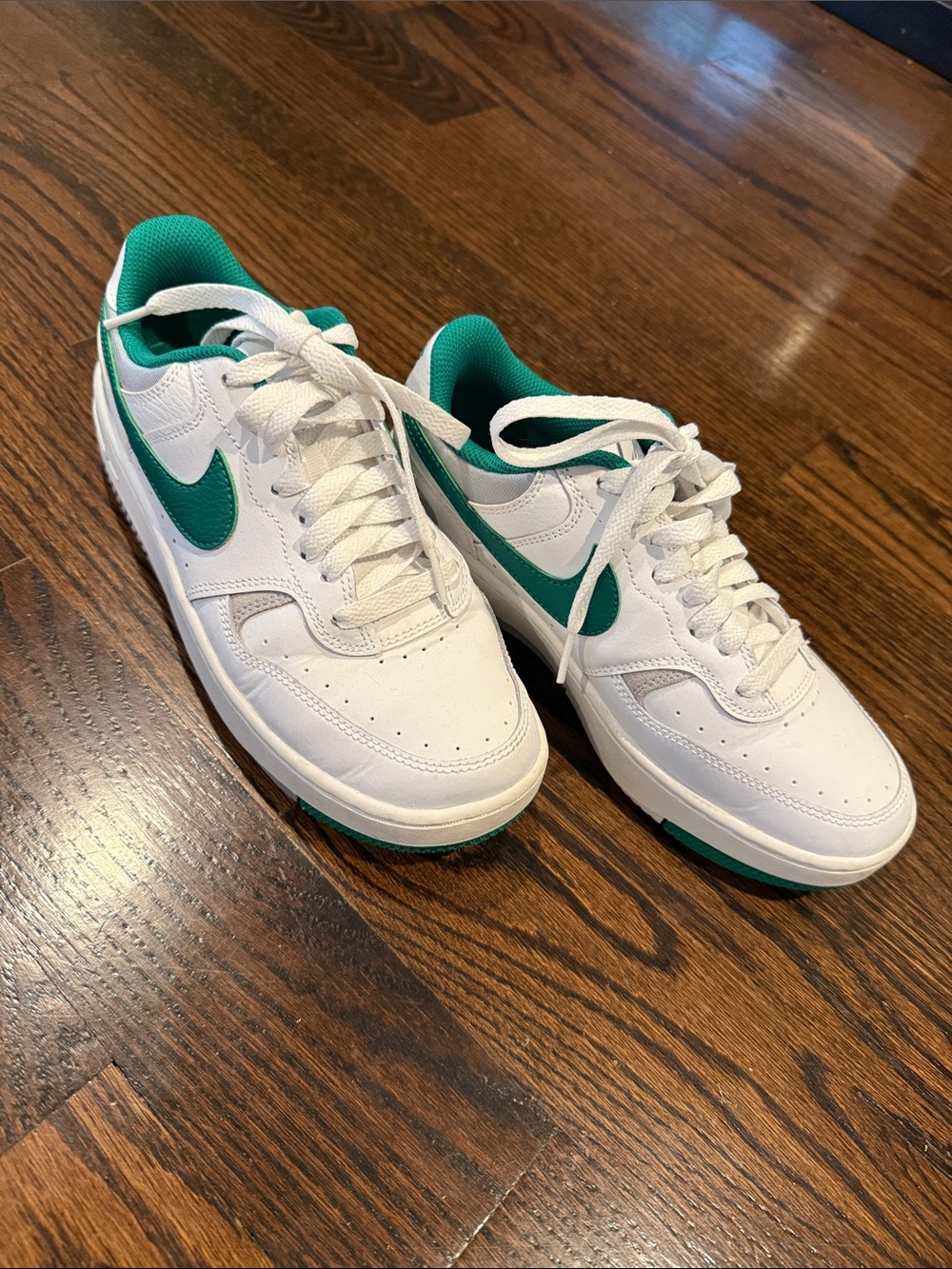 Nike White Sneakers with Green Swoosh and Lining